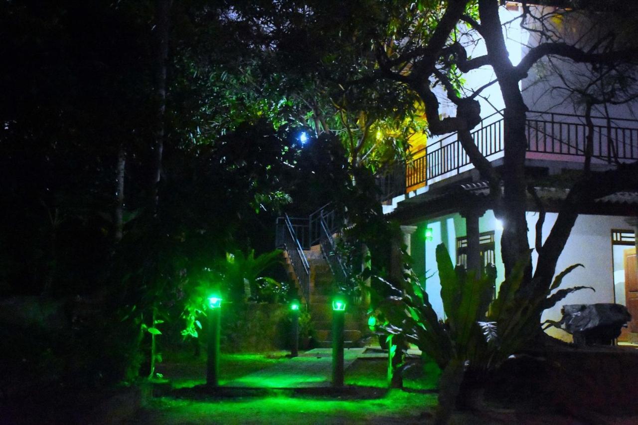 Wild Heaven Udawalawe Hotel Exterior foto