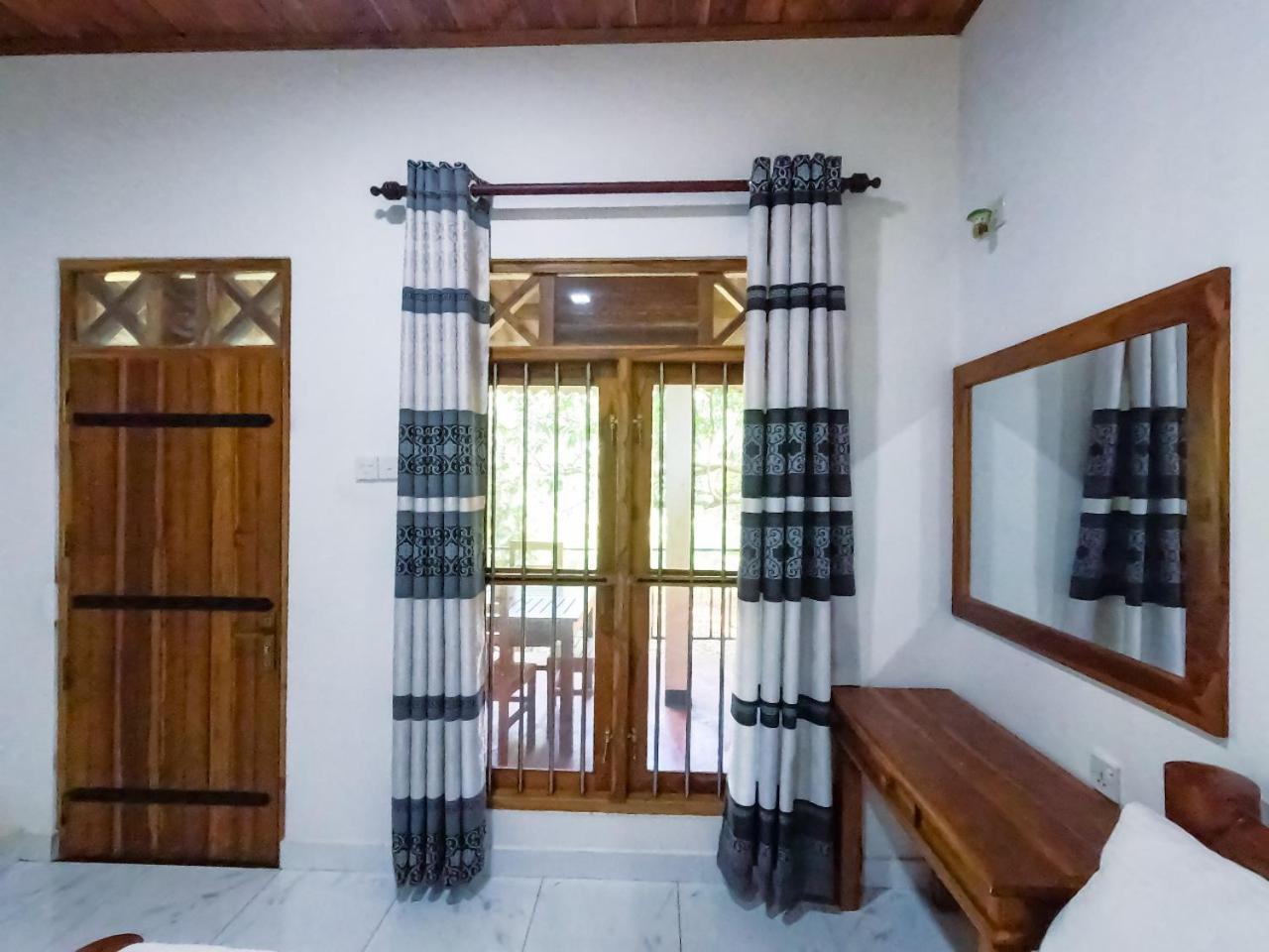 Wild Heaven Udawalawe Hotel Exterior foto