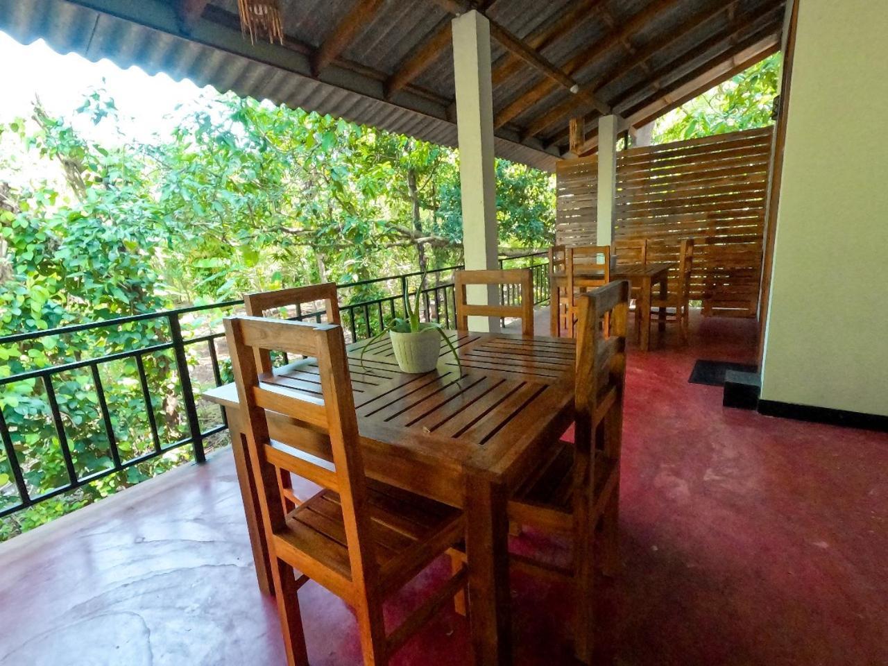 Wild Heaven Udawalawe Hotel Exterior foto